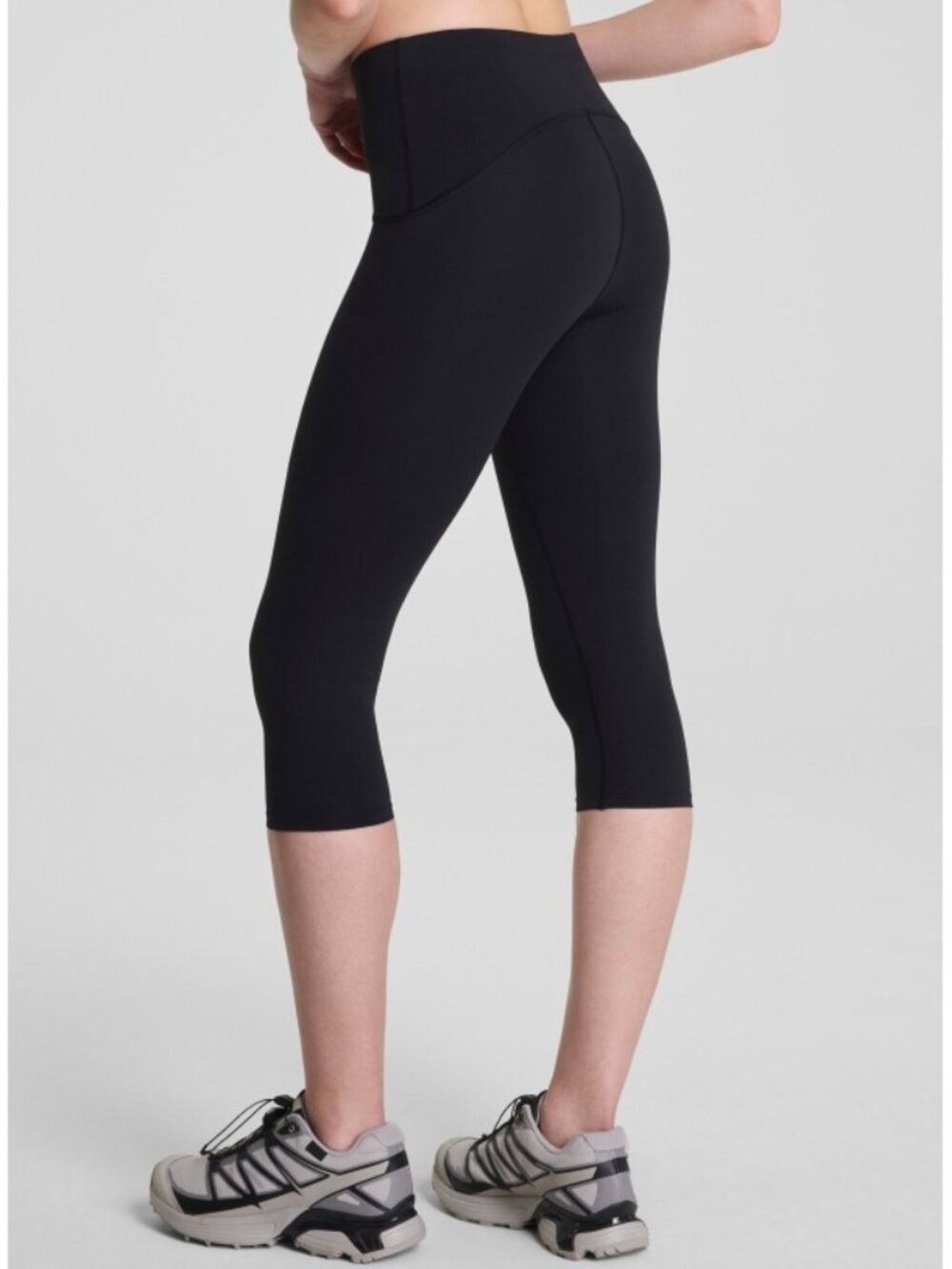 Spanx Booty Boost Active Cropped Leggings Very Black High-Rise Waist Shapewear S
